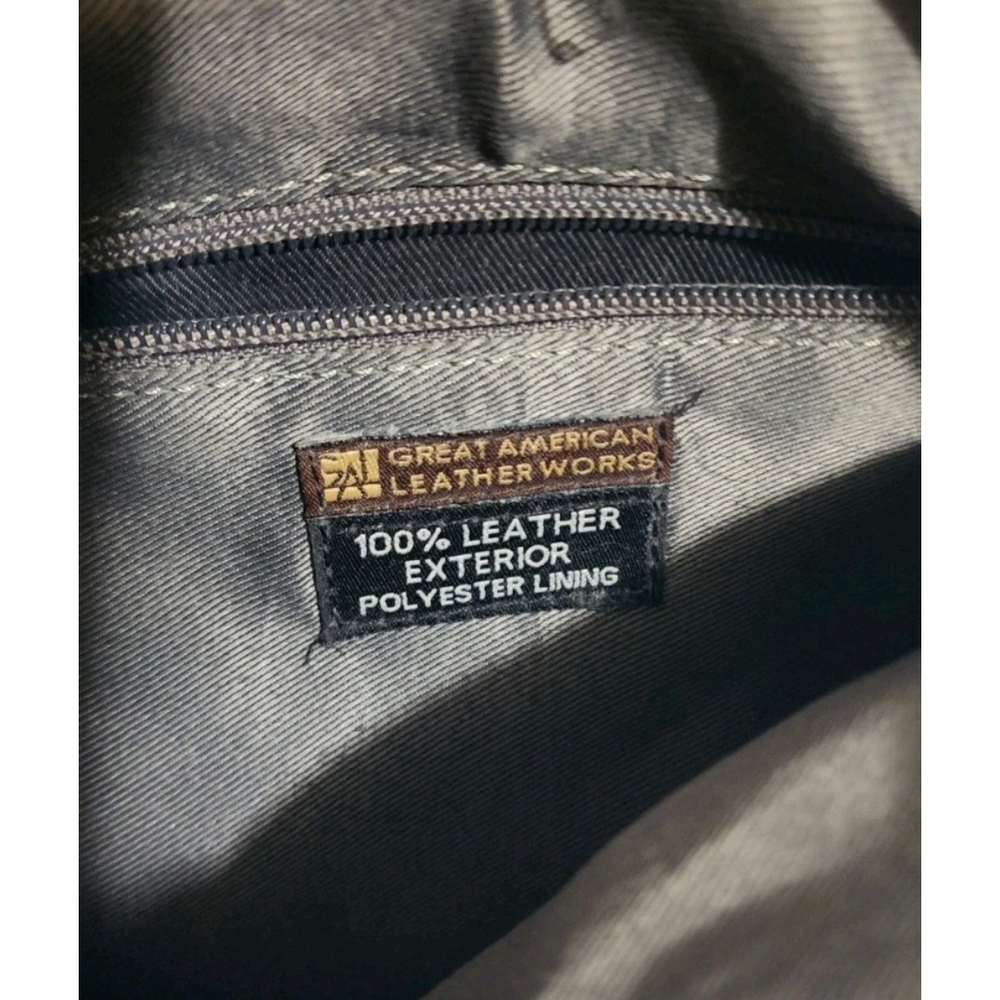 Elegant Gray Leather Satchel - Picture 2 of 7